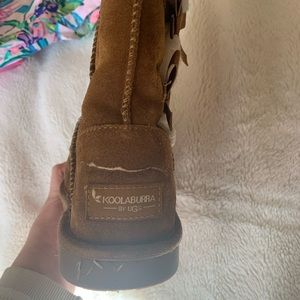 Brown girls UGGs size 2.